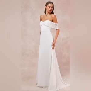 LULUS wedding dress. Size xs. Never worn.